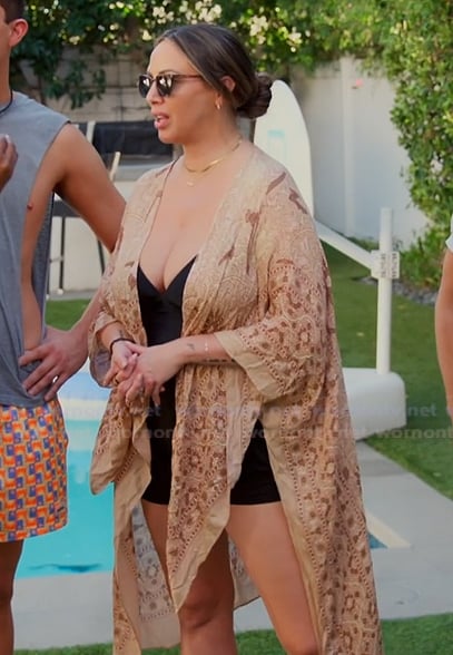 Janet's printed kimono on The Valley