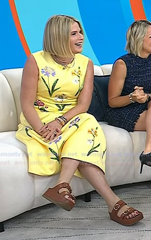 Jenna's brown leather platform sandals on Today