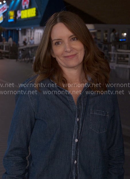 Kate's denim button front shirt on The Four Seasons