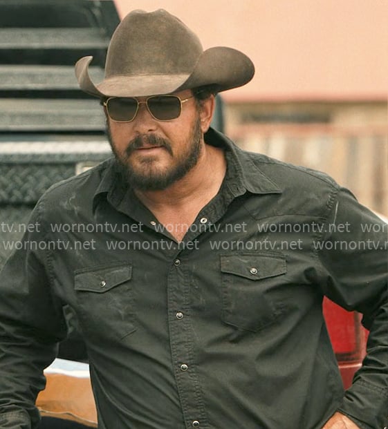 Rip's black button down shirt on Dutton Ranch
