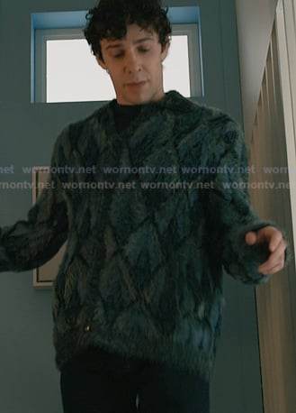 Teddy's green abstract print cardigan on Elsbeth