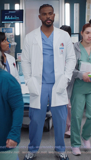 Wes's blue sneakers on Greys Anatomy