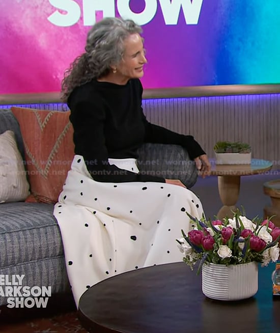 Andie MacDowell's white spotted skirt on The Kelly Clarkson Show