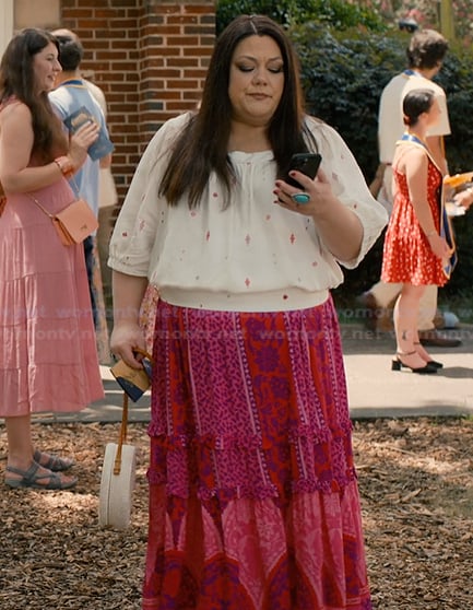 Dana's pink printed skirt on Sweet Magnolias