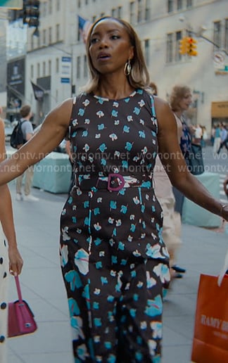 Helen's brown floral maxi dress on Sweet Magnolias