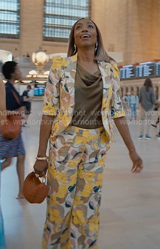 Helen's yellow floral print blazer and pants on Sweet Magnolias