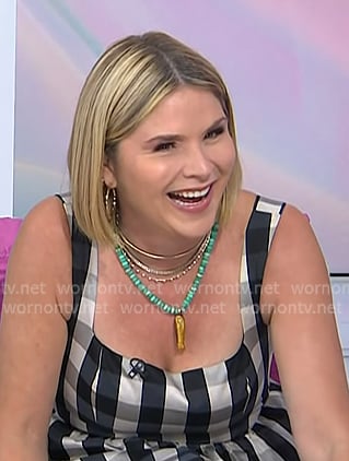 Jenna's green fish pendant necklace on Today