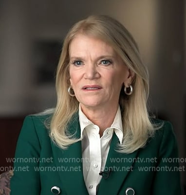 Martha's green double breasted blazer on Good Morning America