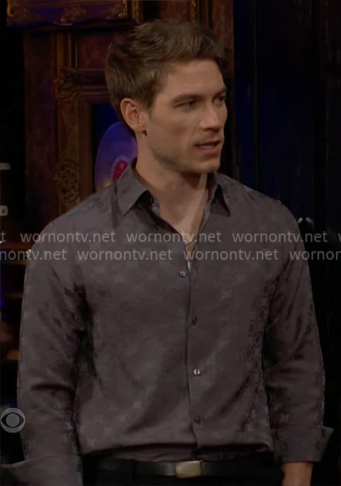 Noah's grey patterned button down shirt on The Young and the Restless