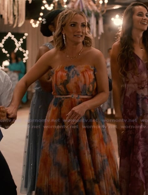 Noreen's abstract pleated dress on Sweet Magnolias