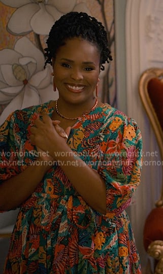 Peggy's tropical print dress on Sweet Magnolias