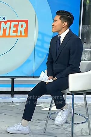 Brian Cheung's white sneakers on Today