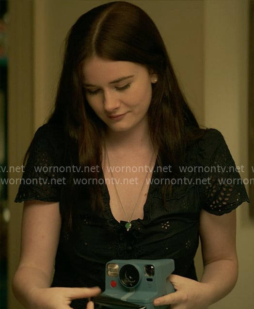 Caroline's eyelet top on The Five Star Weekend
