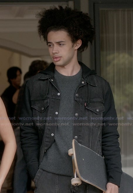 Dustin's black denim jacket on Elle