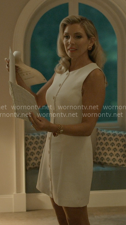 Eva's white button front dress on Elle