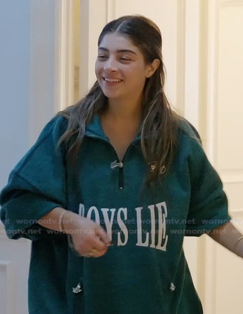 Gia's oversized hoodie on Next Gen NYC
