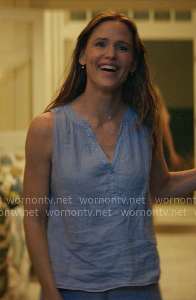 Hollis's blue linen pajamas on The Five Star Weekend