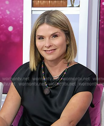 Jenna's seashell pendant beaded necklace on Today