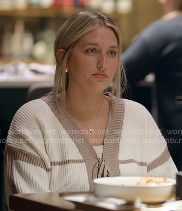 Kacie's white ribbed tie front cardigan on The McBee Dynasty Real American Cowboys