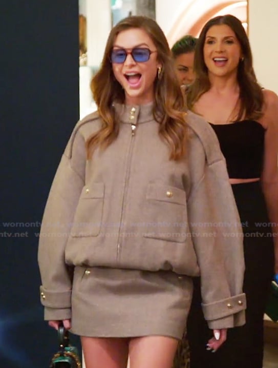 Lala's gray jacket and mini skirt on The Valley