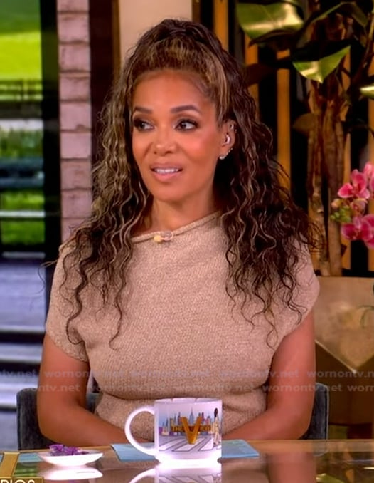 Sunny's beige knit top on The View