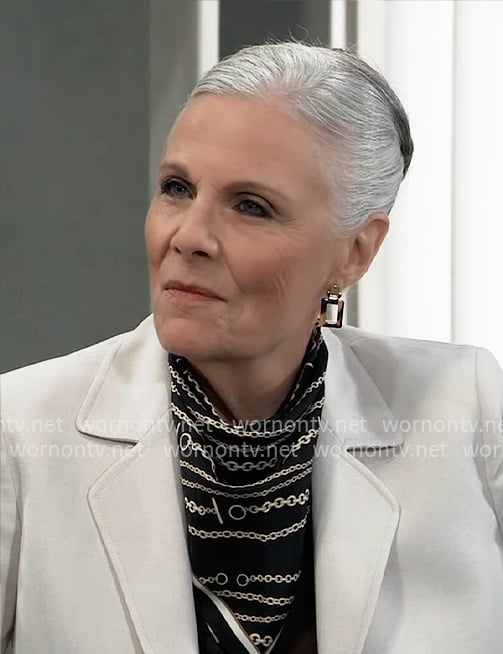 Tracy's chain print scarf and earrings on General Hospital