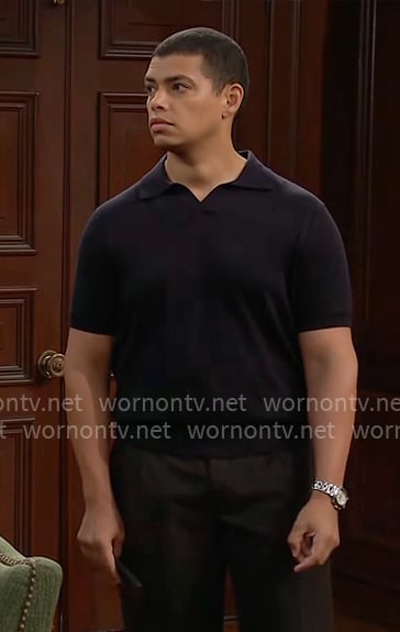 Zende's navy polo shirt on The Bold and the Beautiful