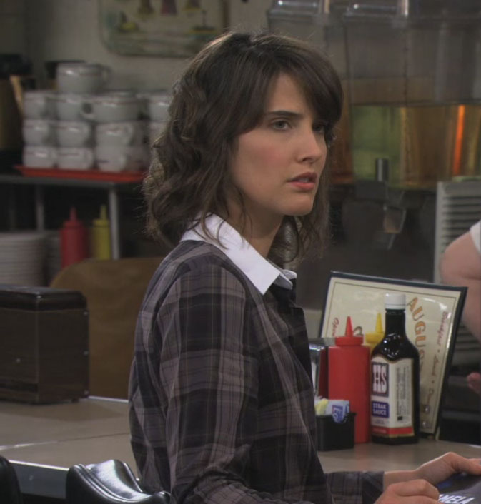Robin’s plaid top on How I met your mother