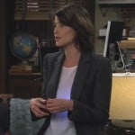 Robins tweed blazer on How I met your mother