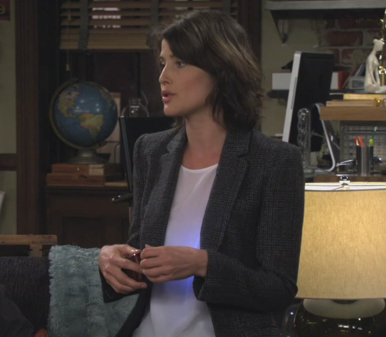 Robins tweed blazer on How I met your mother