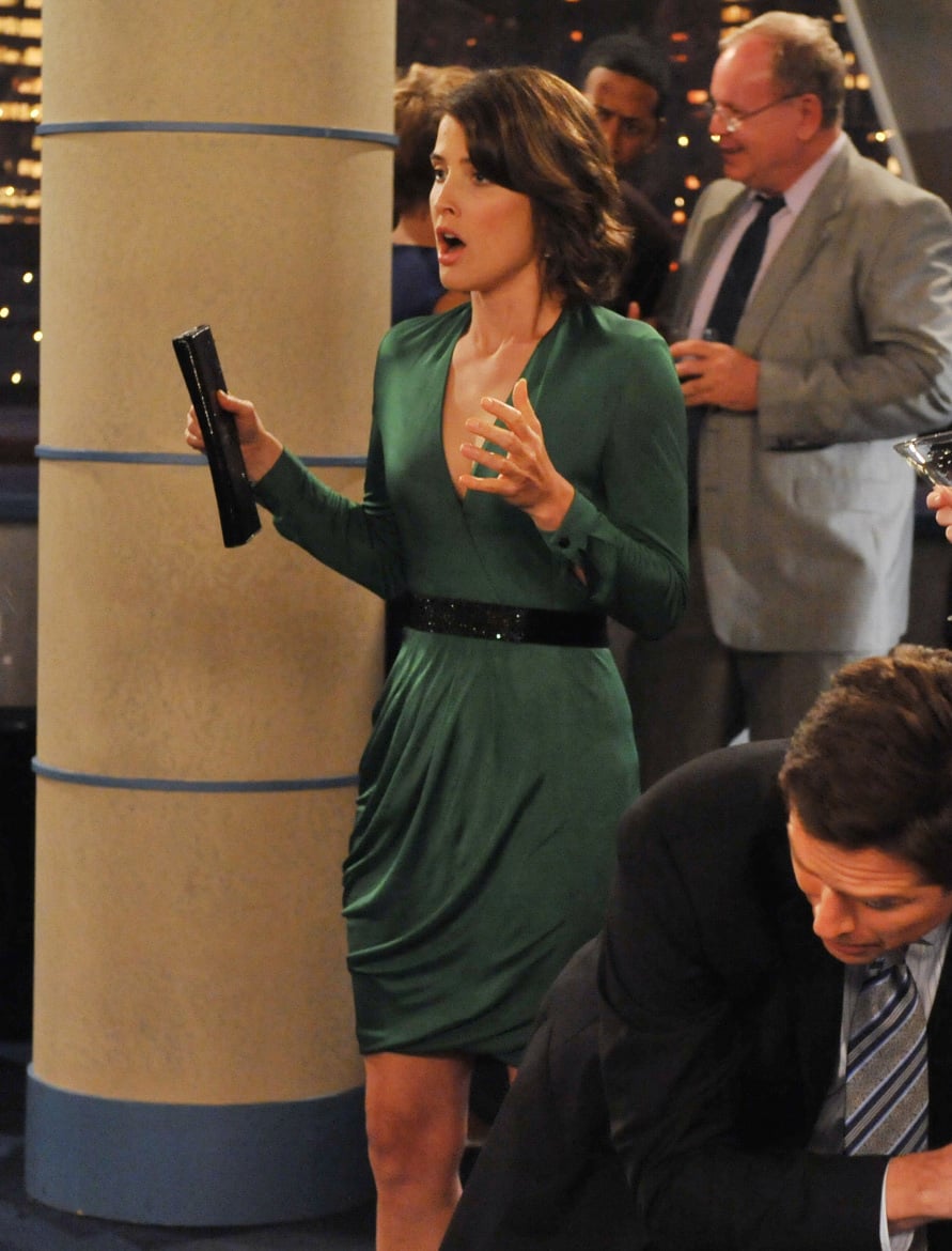 Robin’s green longsleeve dress on How I met your mother