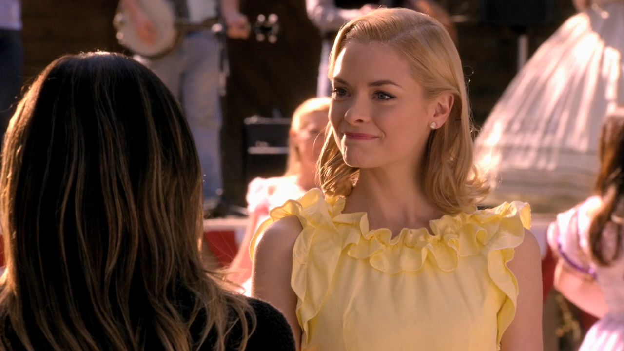Lemon’s yellow frill top on Hart of Dixie