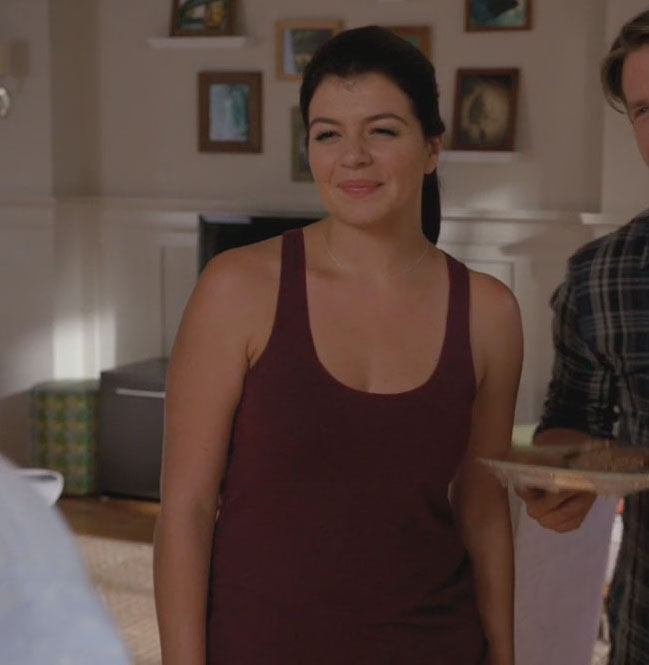 Penny’s burgundy tank top on Happy Endings