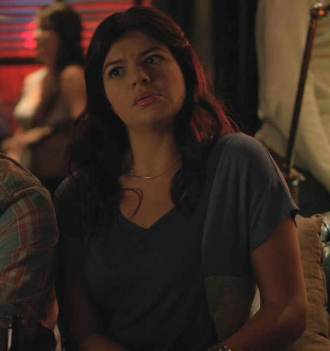 Penny’s blue block tee on Happy Endings