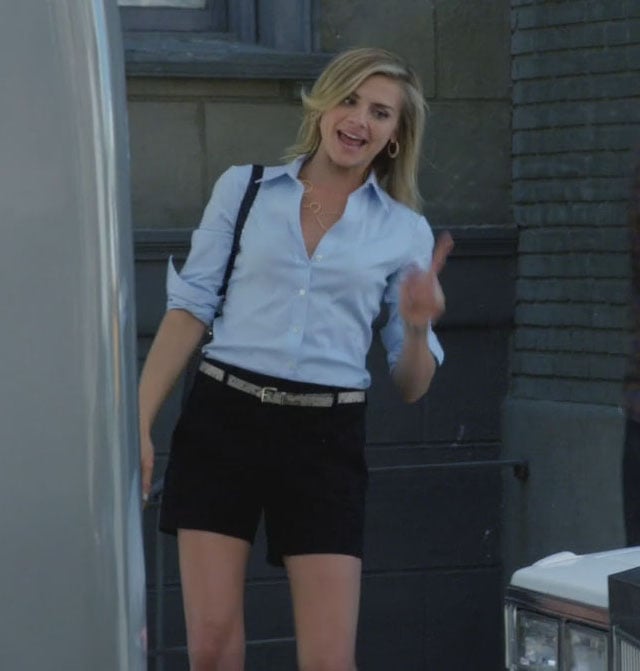 Jane’s black shorts and blue blouse on Happy Endings