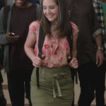 Annie’s pink blouse with green skirt