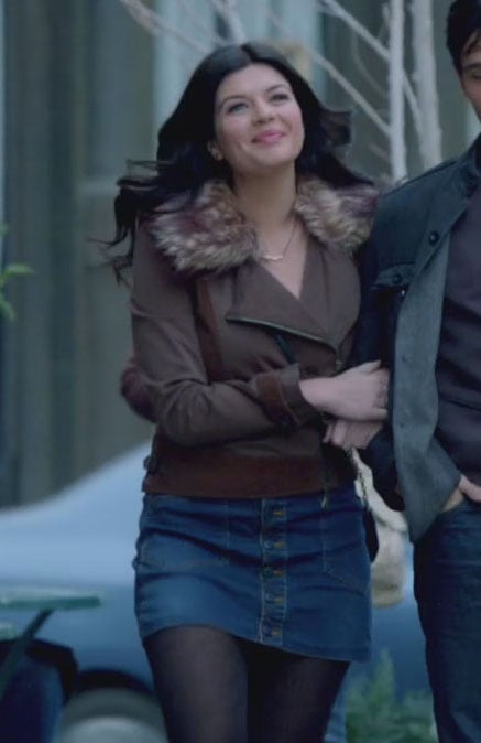 Penny’s jacket with fur collar and denim skirt on Happy Endings