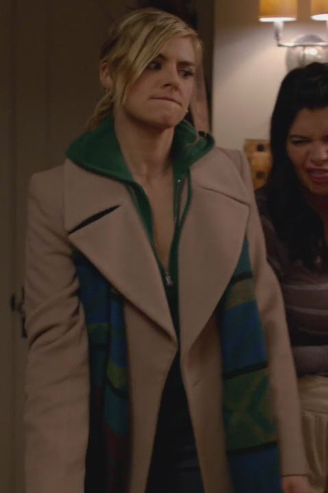 Jane’s blue and green scarf on Happy Endings