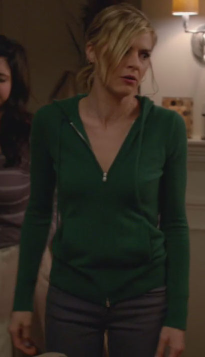 Jane’s green hoodie on Happy Endings