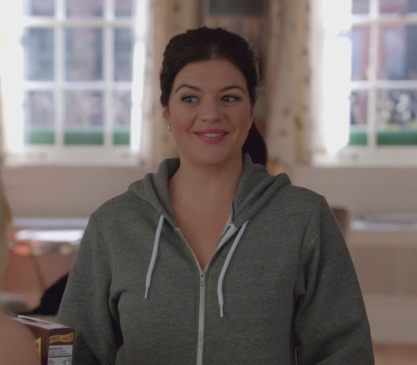 Penny’s grey hoodie on Happy Endings
