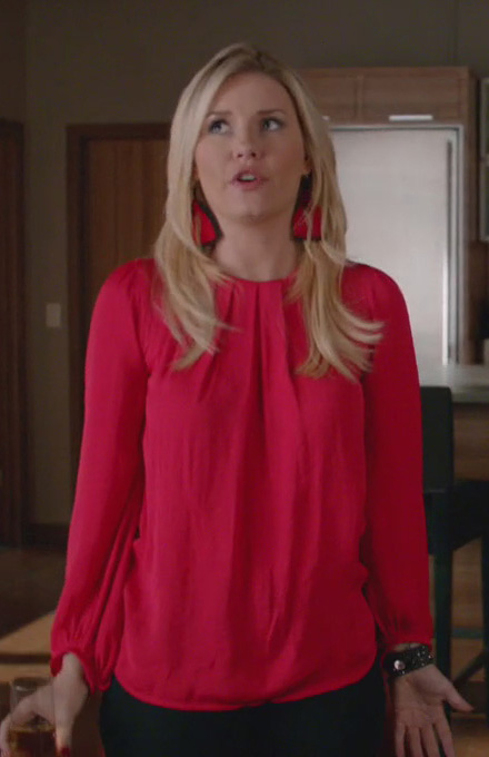 Alex’s hot pink blouse and earrings on Happy Endings