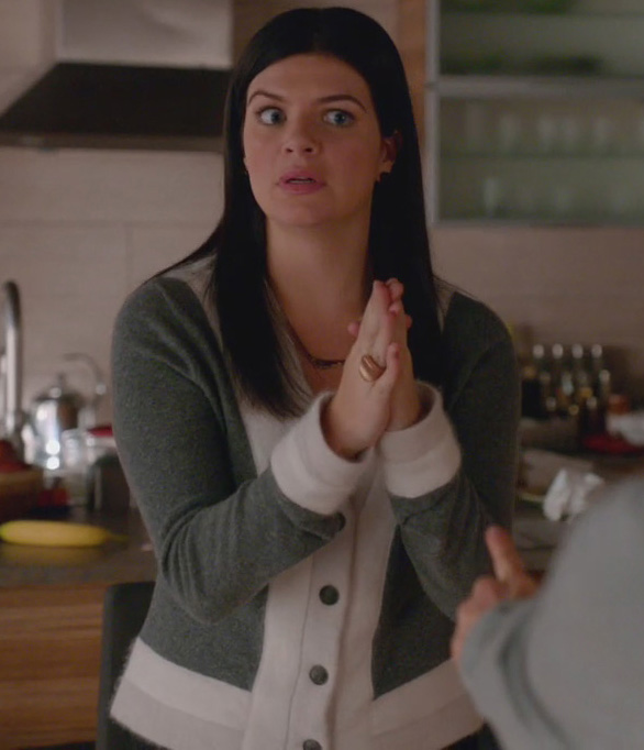 Penny’s grey and white cardigan on Happy Endings