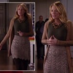 Serena’s zig zag skirt and chunky chain necklace on Gossip Girl