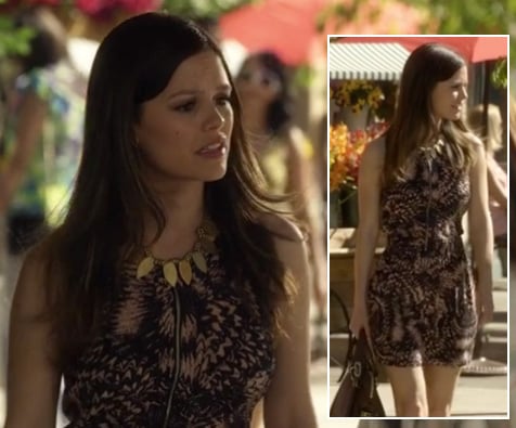 Zoe’s patterned mini dress with gold necklace on Hart of Dixie