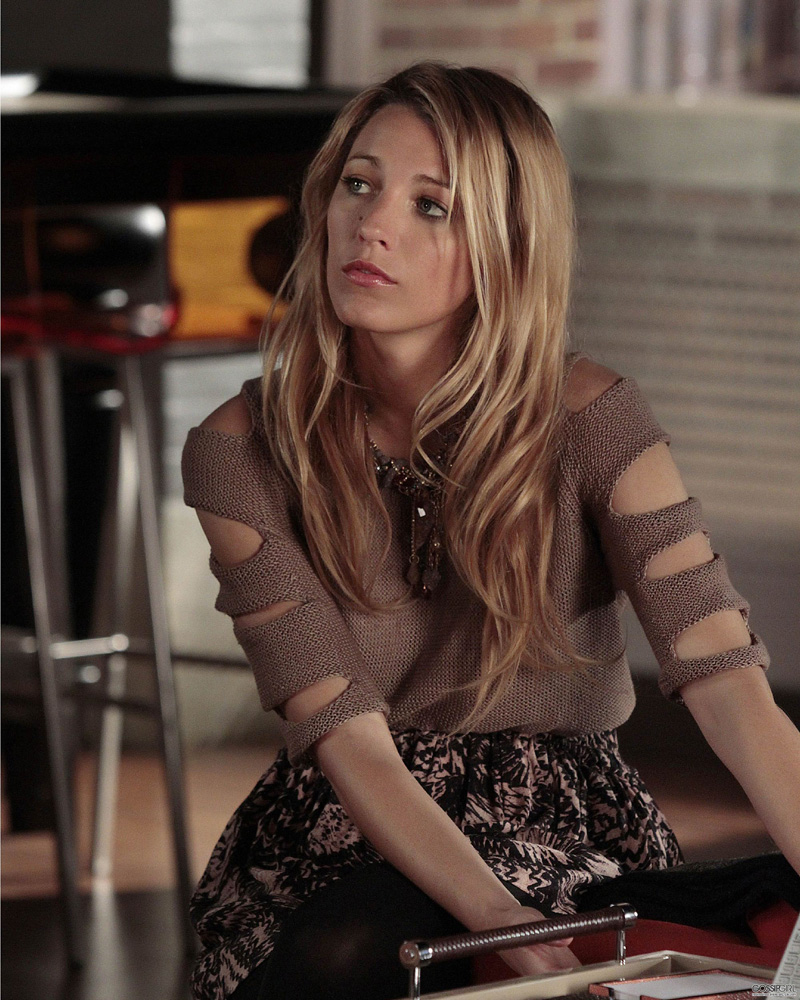 Serena’s cutout sleeve top and patterned skirt on Gossip Girl