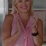 Alex’s pink shirt on Happy Endings season 3