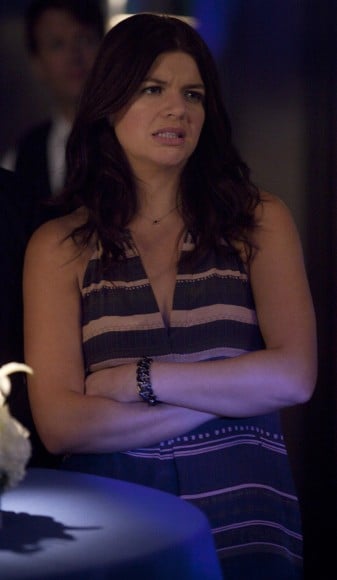 Penny's striped dress on Happy Endings season 3