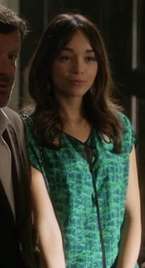 Ashleys green blouse on Revenge