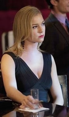 Emily's black mini dress on Revenge