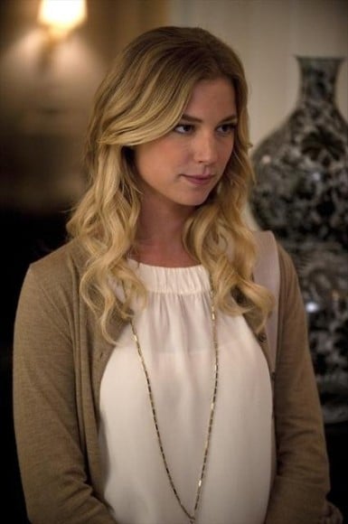 Emily's white top with elastic on Revenge